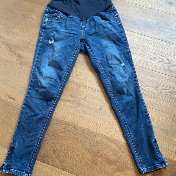 Maternity Over the Bump Jeans - Picture 3 of 8